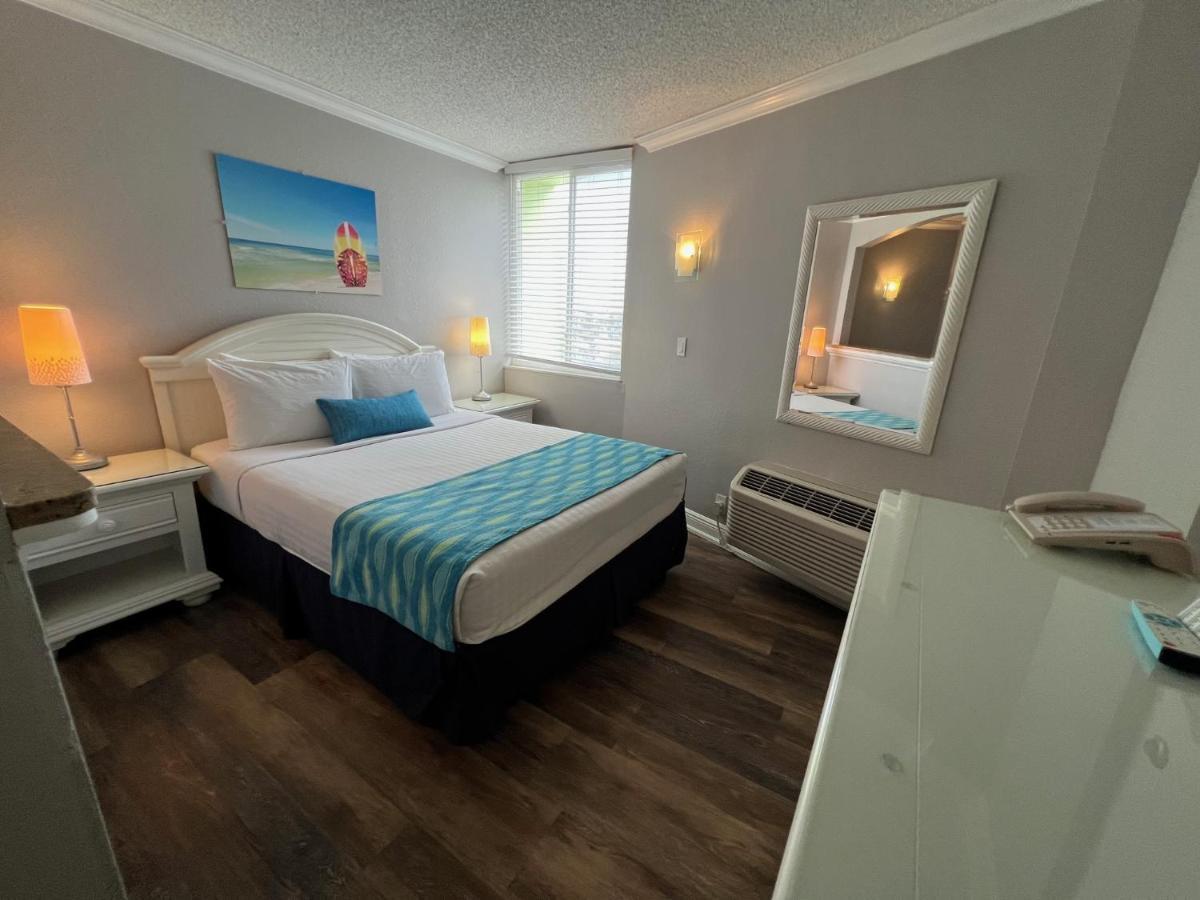 Pelican Pointe Hotel Clearwater Beach Exterior foto