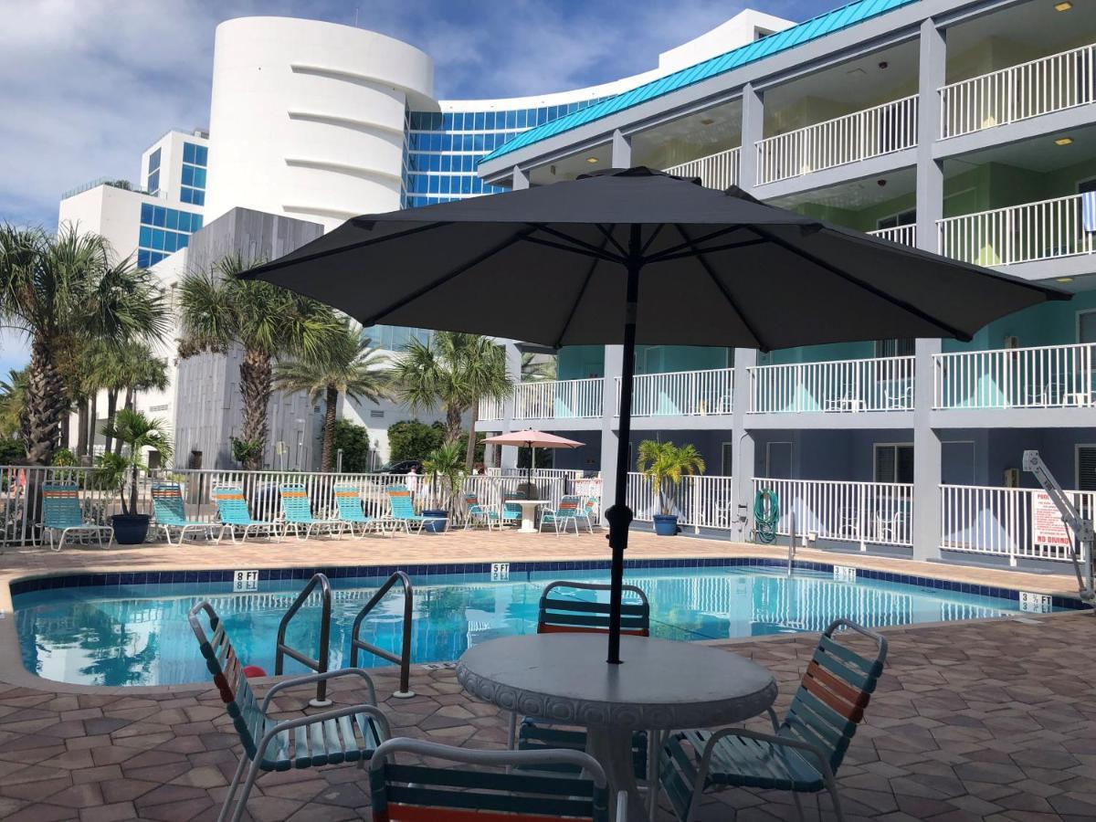 Pelican Pointe Hotel Clearwater Beach Exterior foto