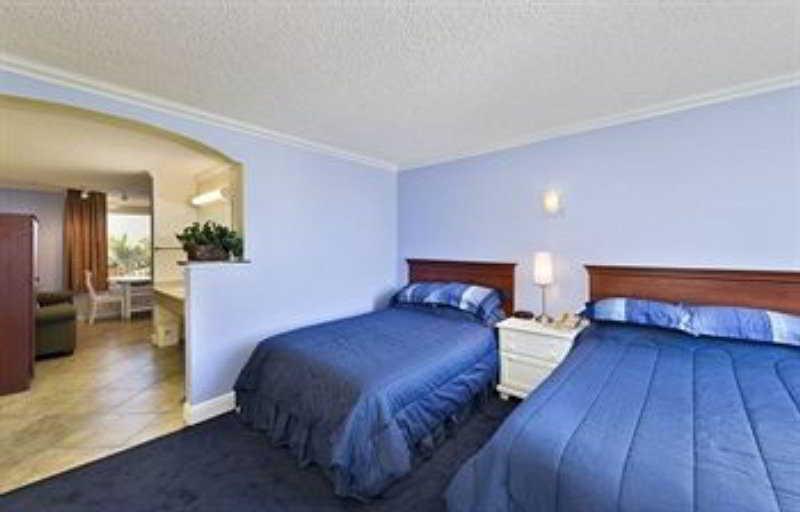 Pelican Pointe Hotel Clearwater Beach Habitación foto